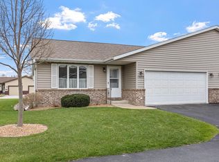 1008 Whispering Winds Pl, Onalaska, WI 54650