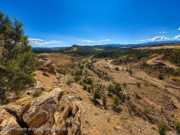 4th image of 520 Rio Seco Rd