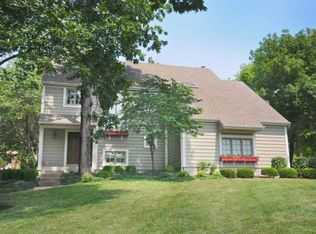 9714 W 115th Ter, Overland Park, KS 66210