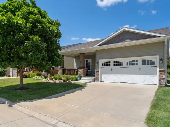4502 132nd St, Urbandale, IA 50323