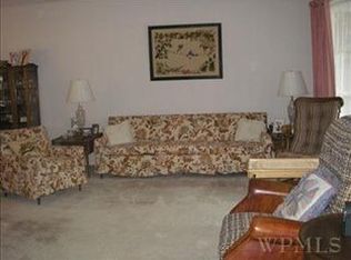 2 Lynbrook Rd, Poughkeepsie, NY 12603