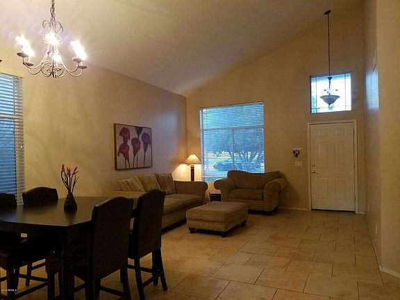 4th image of 10643 E Carmel Ave