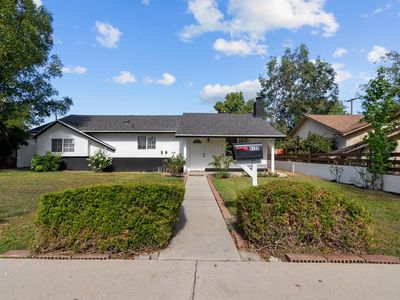 9130-9132 Hayvenhurst Ave, North Hills, CA, 91343