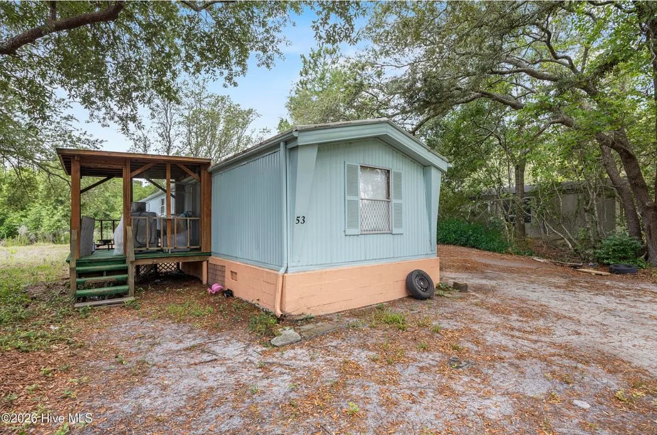 2 bed, 901 sqft, $1,400 — Photo 1
