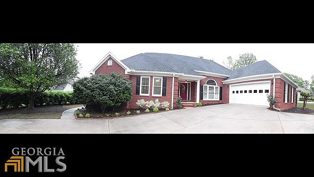 1st image of 3217 Lindas Cir SE