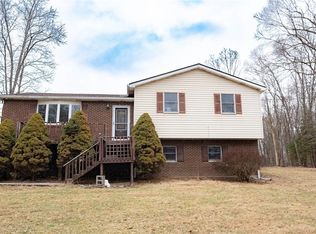 860 Reams Rd, Indiana, PA 15701