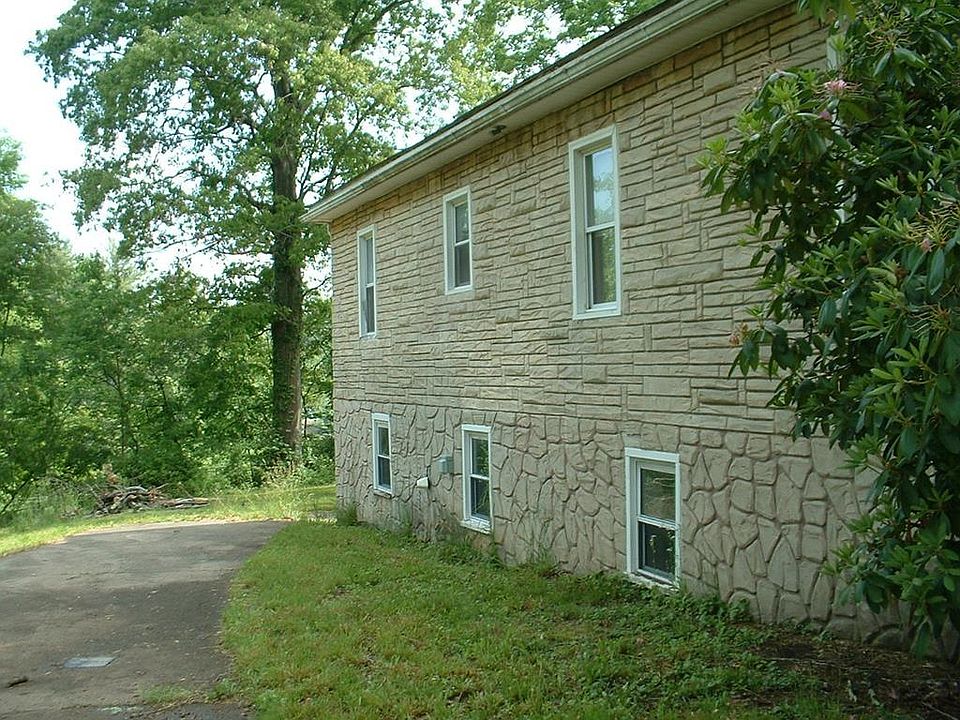 1st image of 209 Stoney Ave