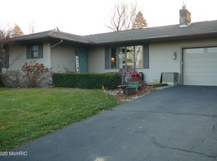 2342 Steamburg Rd, Hillsdale, MI 49242