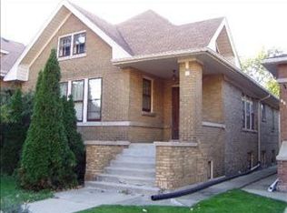 6630 N Rockwell St, Chicago, IL 60645