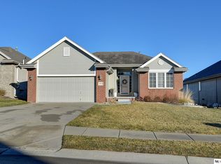 18912 Josephine St, Omaha, NE 68136