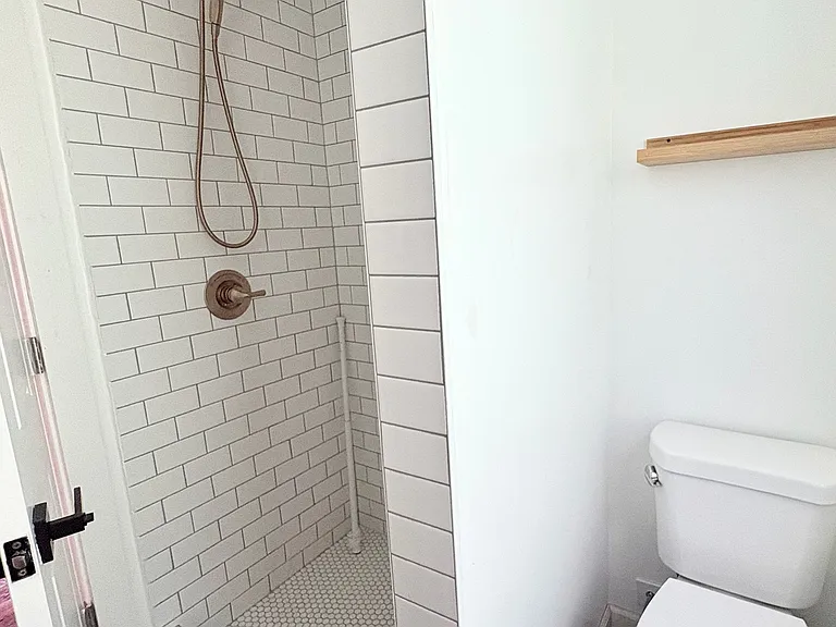 629 Chislett St #2 — Photo 8