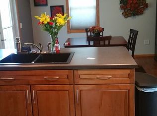 320 Bush St, Howell, MI 48843