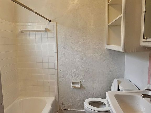 4th image of 1133 S Quincy Ave APT 3