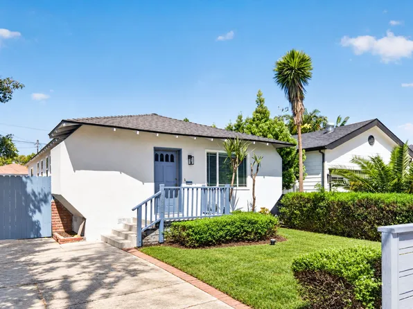 10817 Charnock Rd, Los Angeles, CA 90034