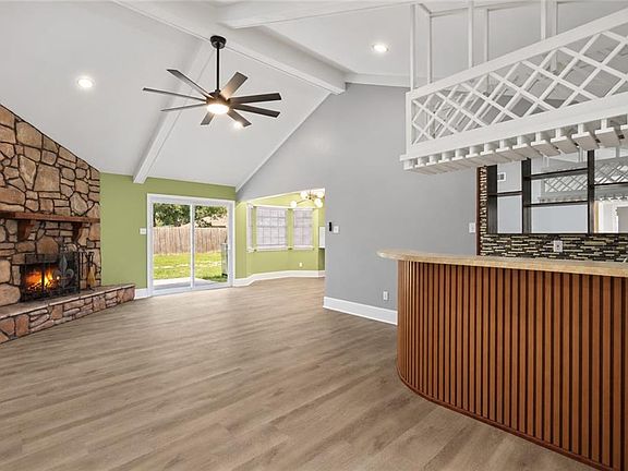 4th image of 228 Lake Village Blvd