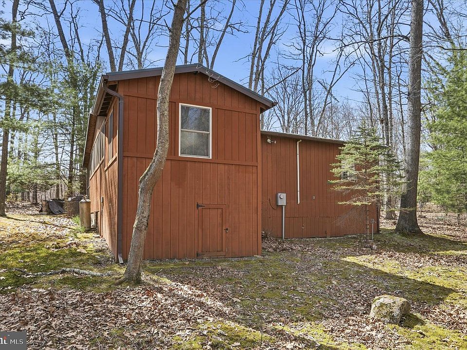 1st image of 61 Grouse Cir