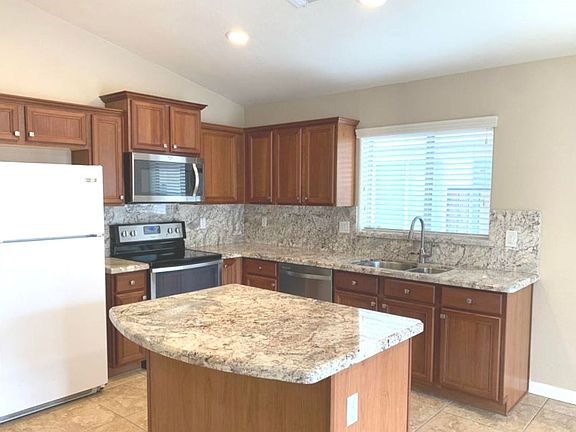 2nd image of 1814 W Desert Hills Dr