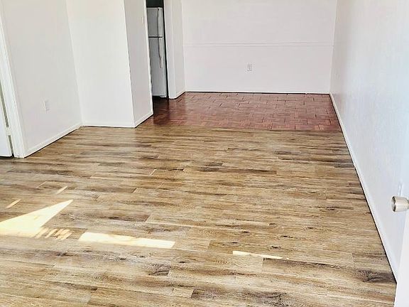 3rd image of 1101 W 19th St