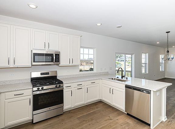4th image of 910 Canongate Lot 54