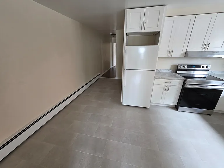 485 Fayette St #6 — Photo 6