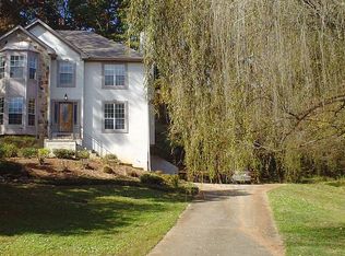 2710 Sandstone Dr, Lawrenceville, GA 30043