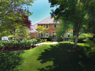 1853 N Braymore Dr, Inverness, IL 60010