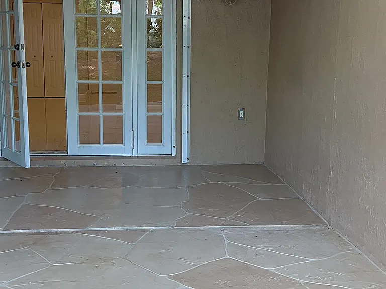 1547 Zenith Way — Photo 13
