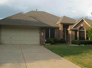 2124 Woodview Dr, Flower Mound, TX 75028
