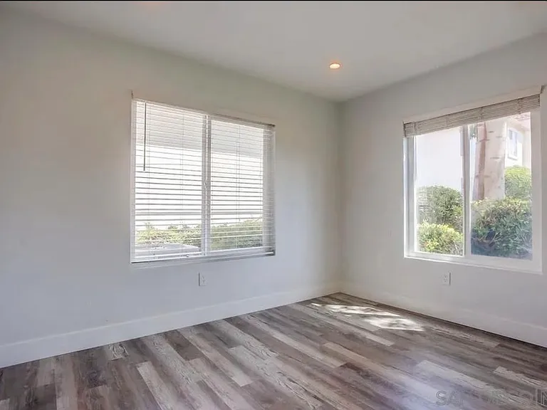 450 Stoney Point Way — Photo 31