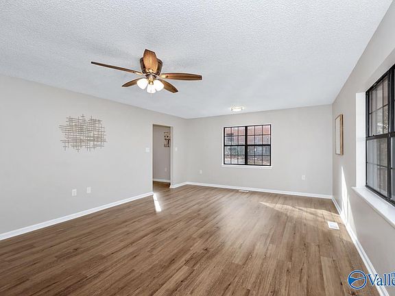 4th image of 2215 Gala Dr NW