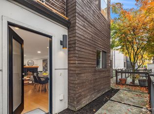 2126 NE 89th St, Seattle, WA 98115