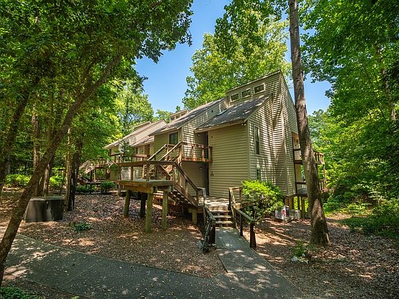 4th image of 54 Villa Ridge Dr #C