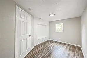 10694 Pine St — Photo 36