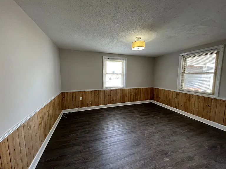 1508 Beechwood Dr — Photo 5