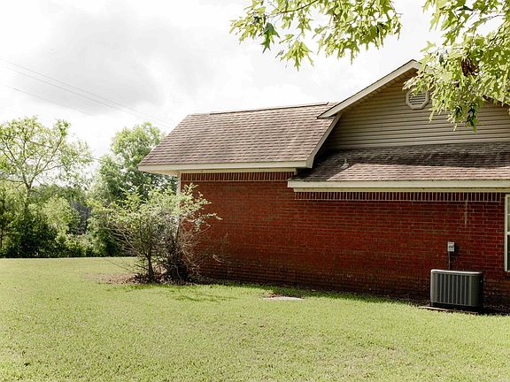 5th image of 2263 Shouse Ford Rd