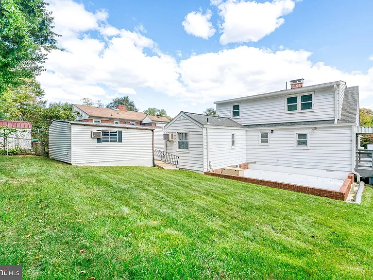 3120 Chepstow Ln — Photo 28