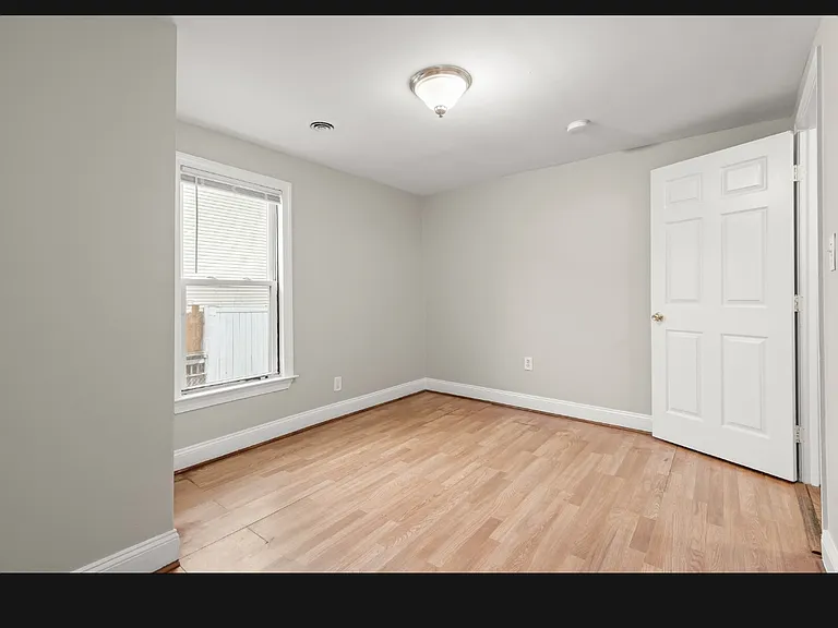 805 Eastern Ave — Photo 39
