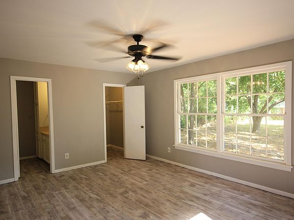 4th image of 377 W Bell Ave
