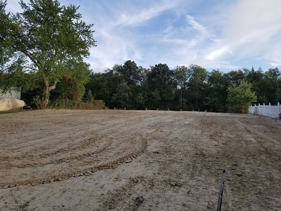 1st image of 0000 Laurel Blvd