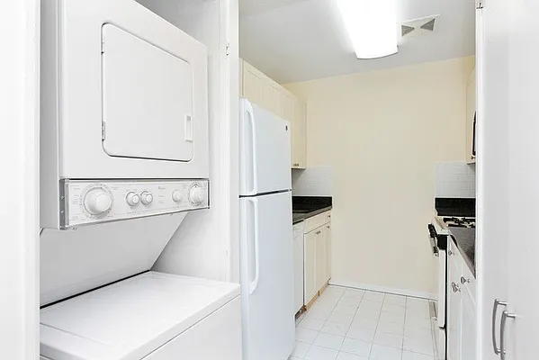 Rented by Keller Williams NYC | media 15