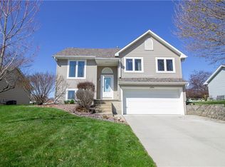 1119 E 18th St, Norwalk, IA 50211