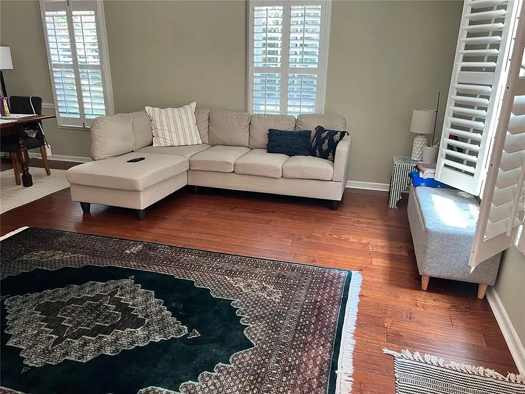 2 bed, 2.5 bath, 1496 sqft, $2,800 — Photo 2