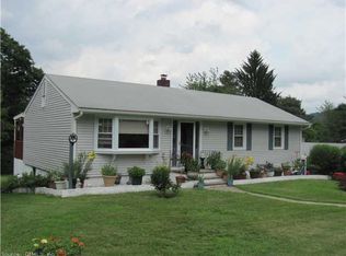 11 Bradbury Rd, New Milford, CT 06776