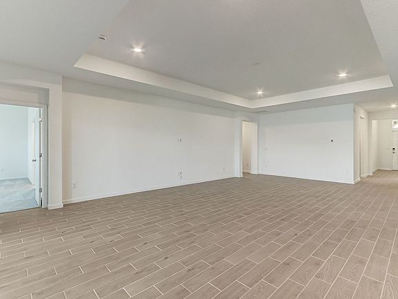 4th image of 85691 Stonehurst Pkwy