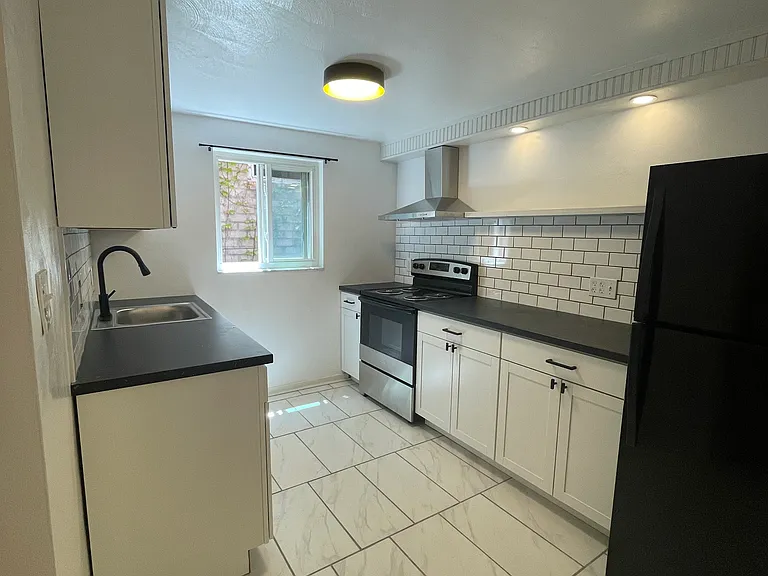 1116 Arkansas Ave #1 — Photo 4