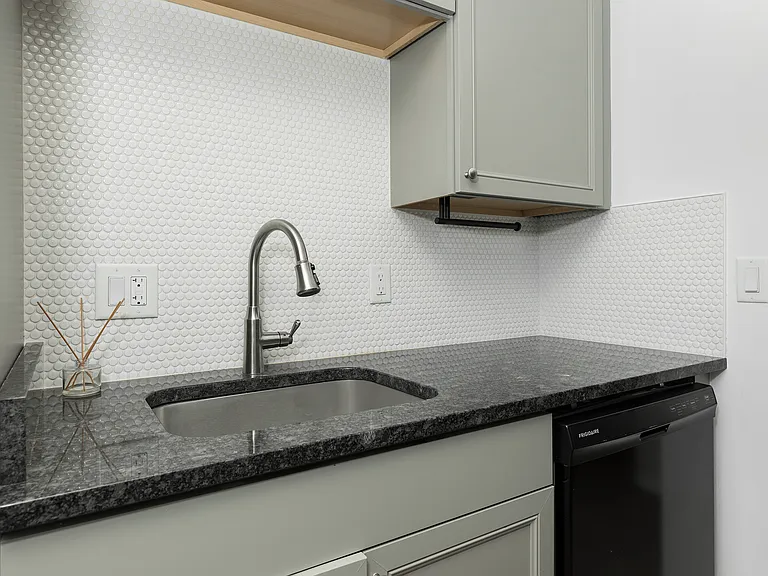 3220 Shenandoah Dr #12 — Photo 11
