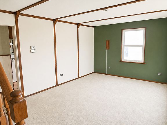 3rd image of 786 N Van Auken St