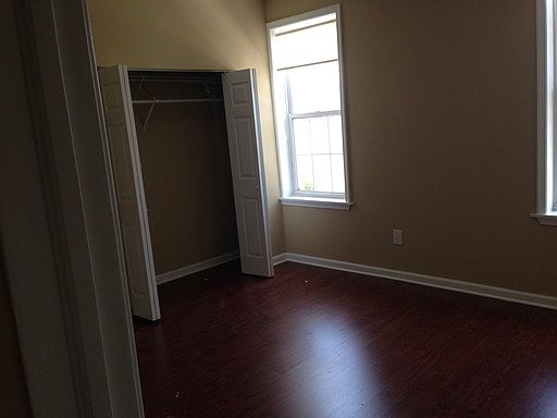 4th image of 1541 N Franklin St