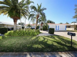 1845 Mid Ocean Cir, Sarasota, FL 34239