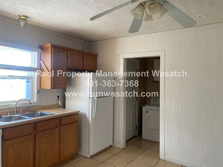 866 S McClelland St — Photo 20